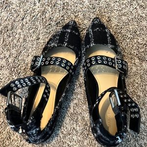 Marc Fisher gray multi fabric flats